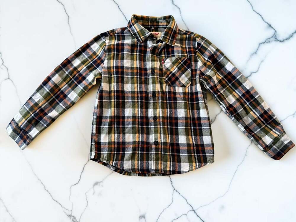 Levi's Boys Long Sleeve Button-Up Plaid Flannel Shirt, Size 6/7